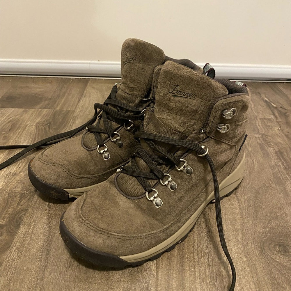 Danner women’s Brown Boots